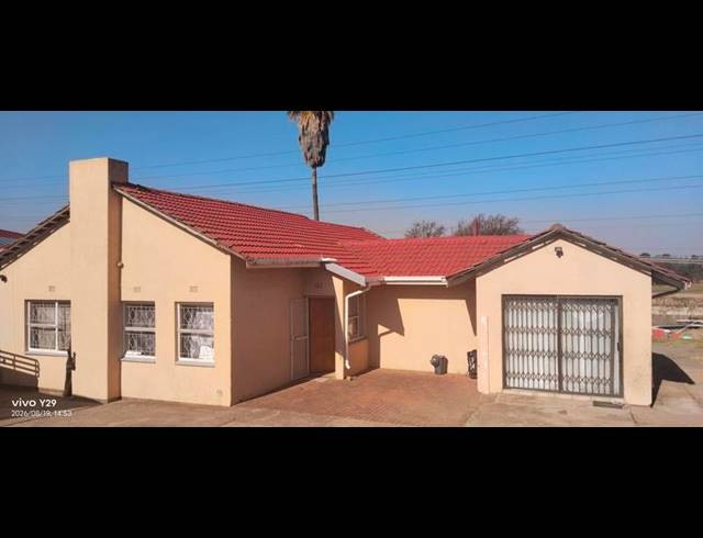 5 BEDROOM HOUSE FOR SALE IN BIRCHLEIGH
